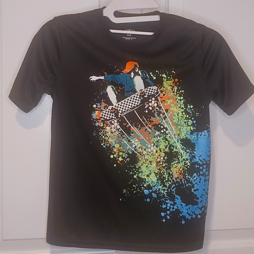 Athletic Works boys size Medium (8) short sleeve shirt